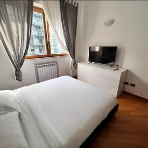 - Station Apartament Bari